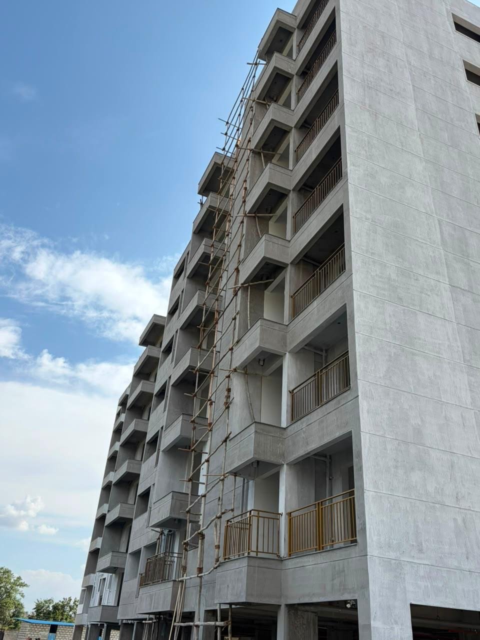 JRV MIST vertical facade view with balconies
